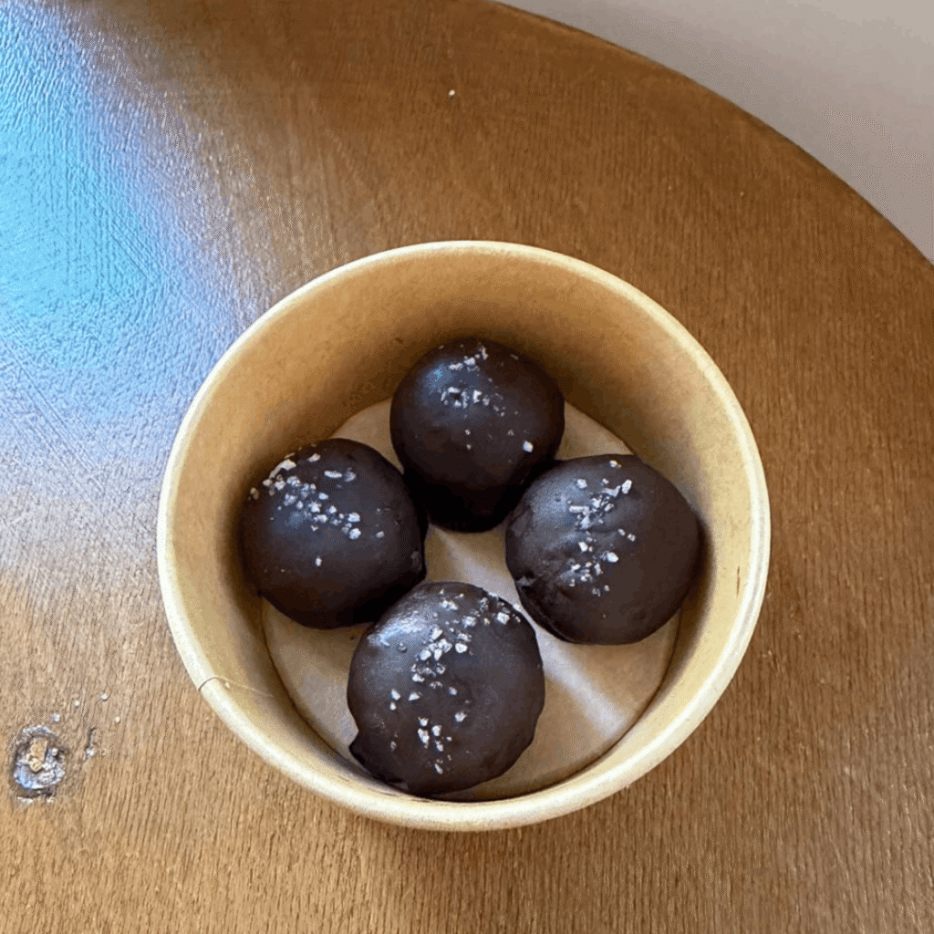 Healthy almond protein energy balls